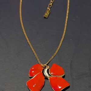 TOVA Elegant Red Bow Pendant Necklace